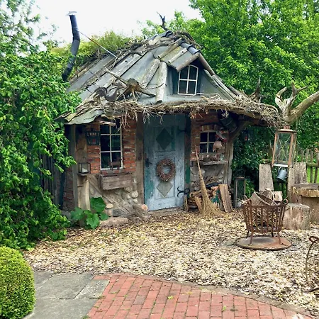 Huettblek بيت ضيافة *