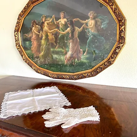 Huettblek بيت ضيافة