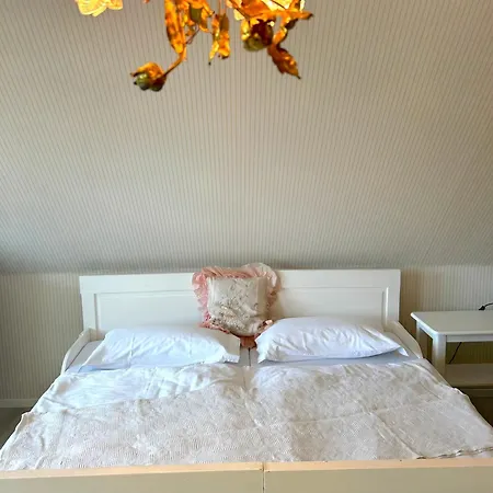 Huettblek بيت ضيافة